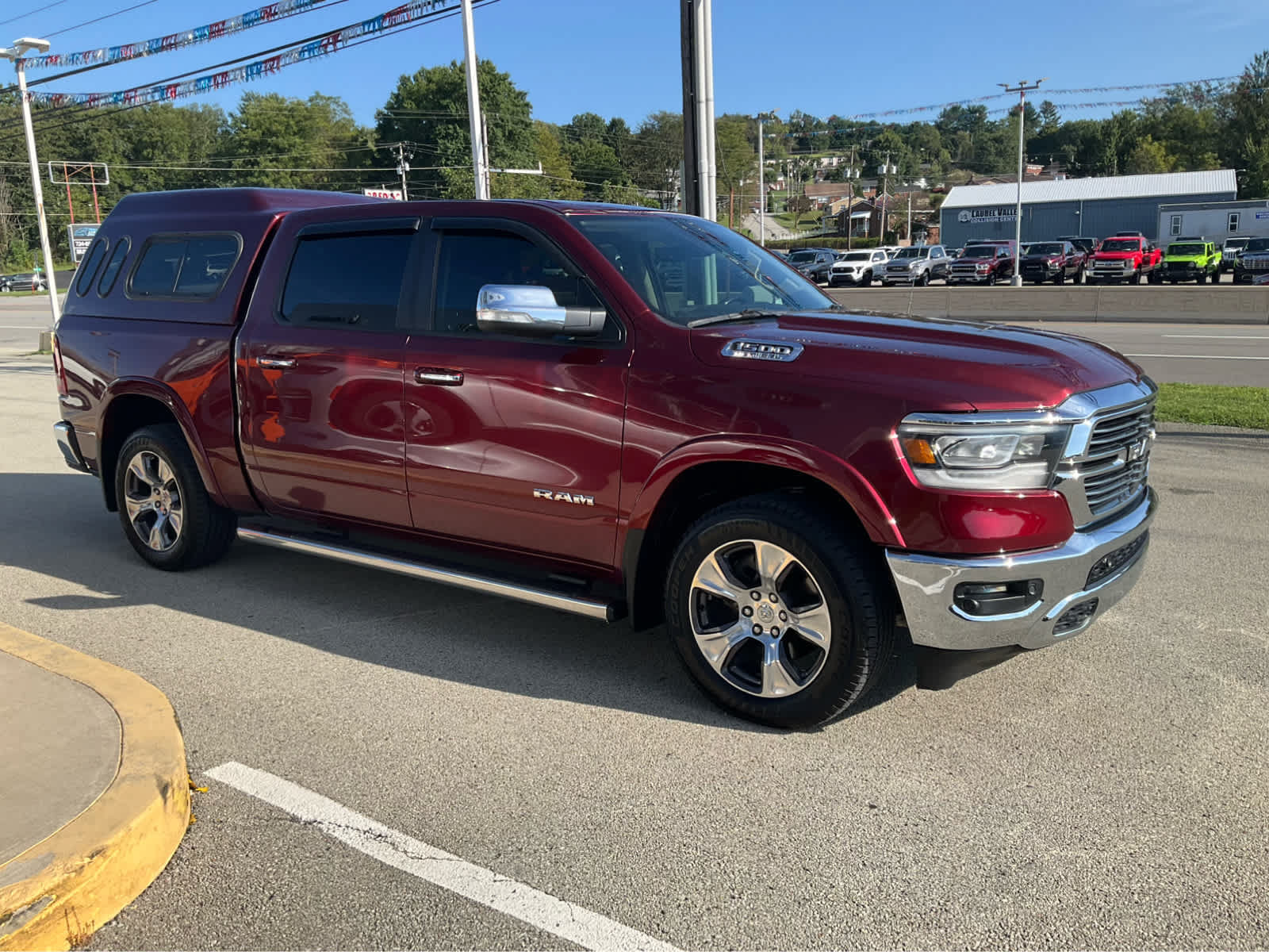 Used 2019 RAM 1500 Laramie AWD/4WD image 3