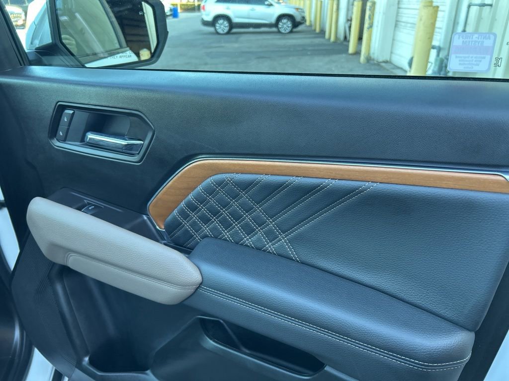 Certified 2025 GMC Canyon Denali image 38