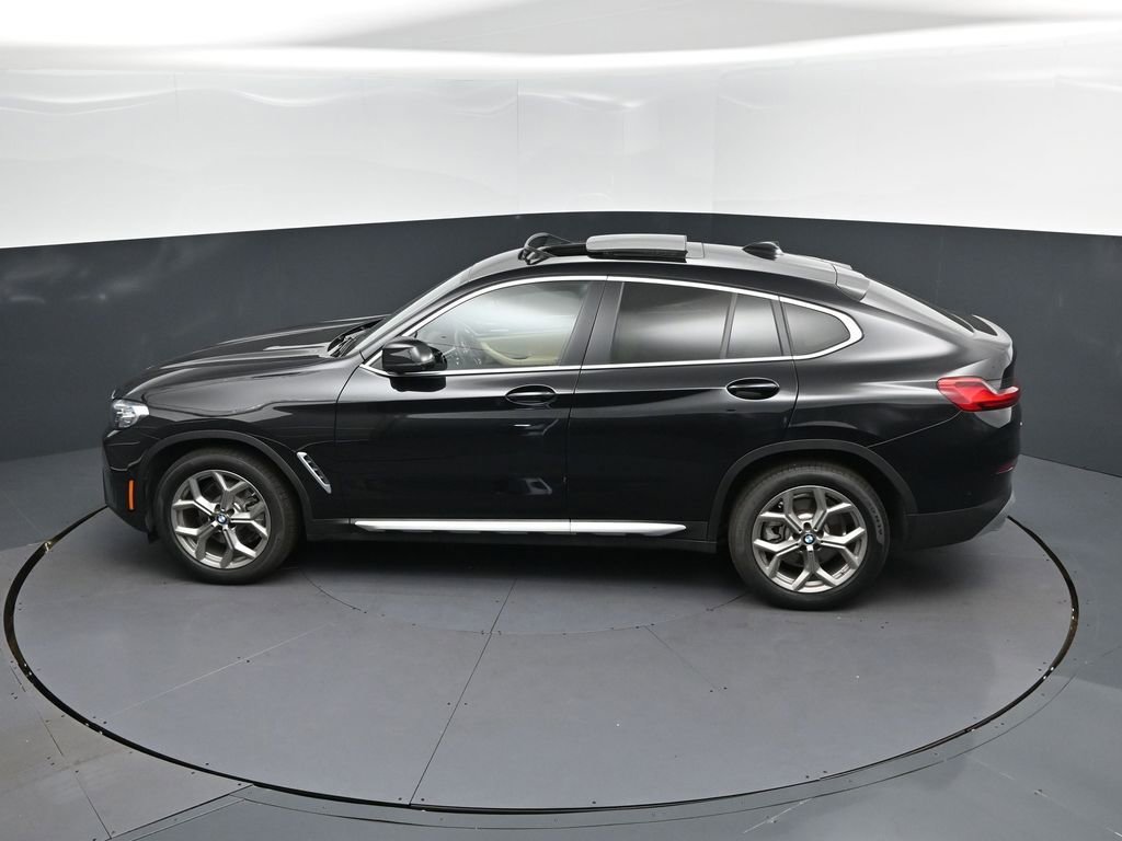 Certified 2025 BMW X4 xDrive30i w/ Premium Package AWD/4WD image 32