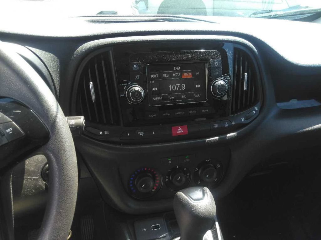 Used 2022 RAM ProMaster City Tradesman FWD image 13