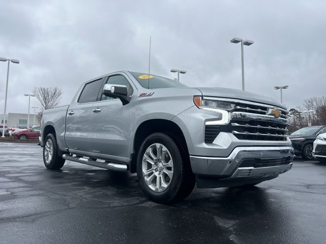 Used 2022 Chevrolet Silverado 1500 LTZ image 3