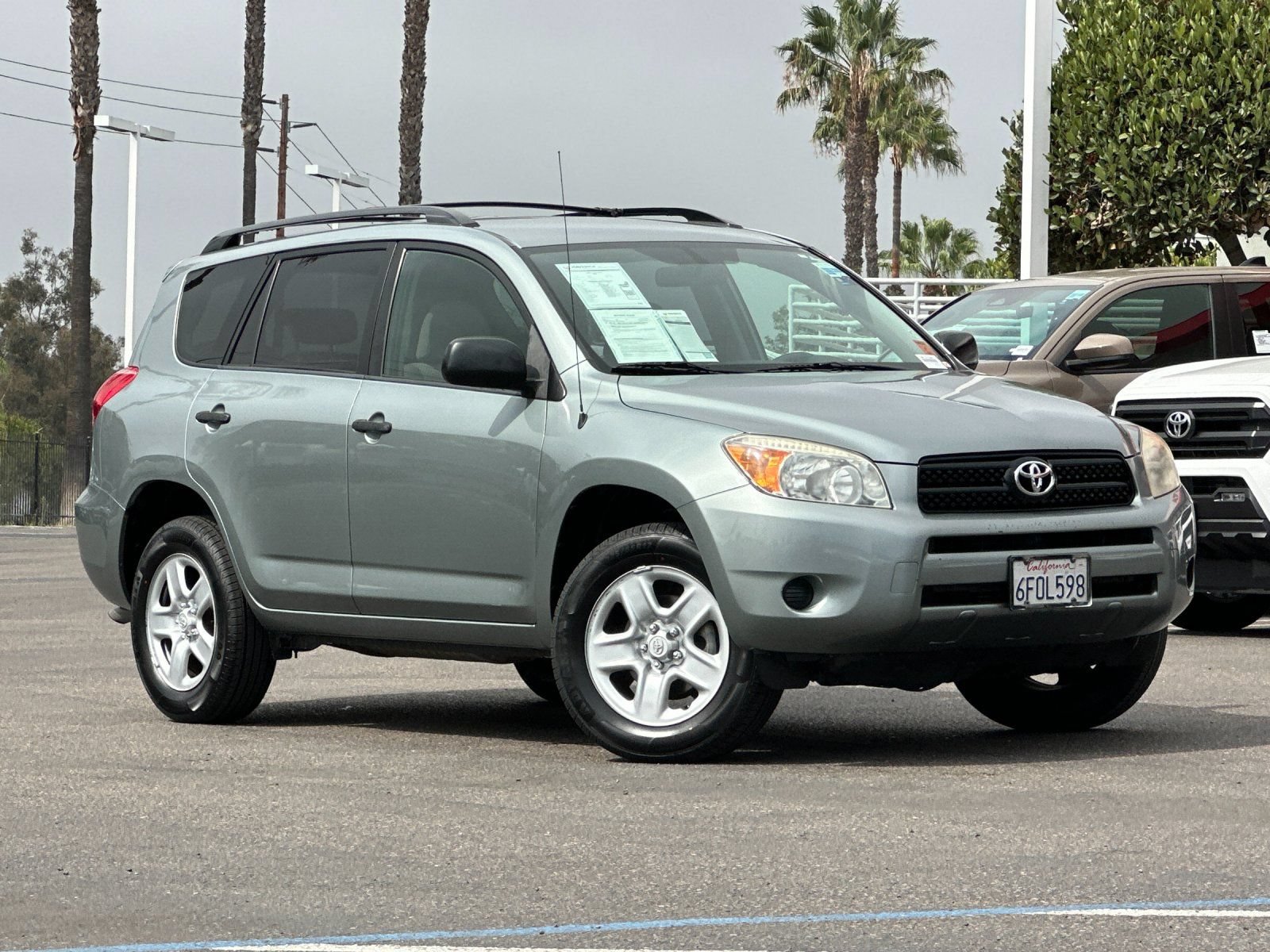 Used 2008 Toyota RAV4 2WD w/ 3rd Row image 8