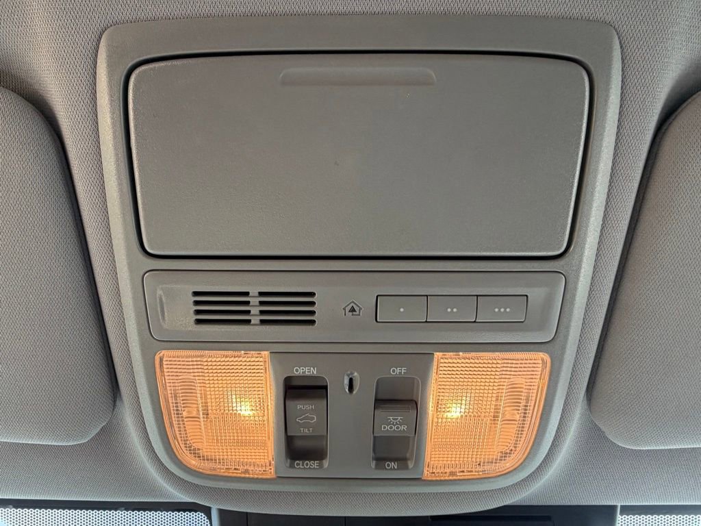 Used 2020 Honda CR-V EX-L image 29