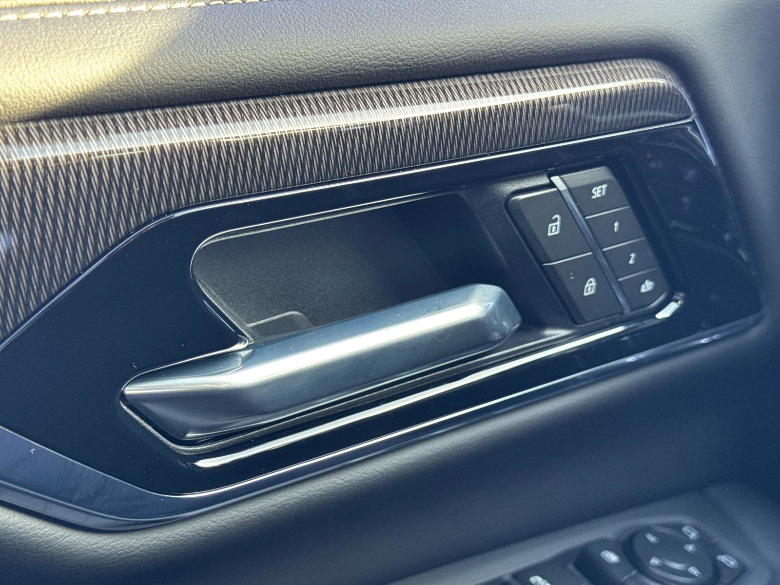 New 2026 GMC Yukon XL Elevation w/ Elevation Premium Package image 25