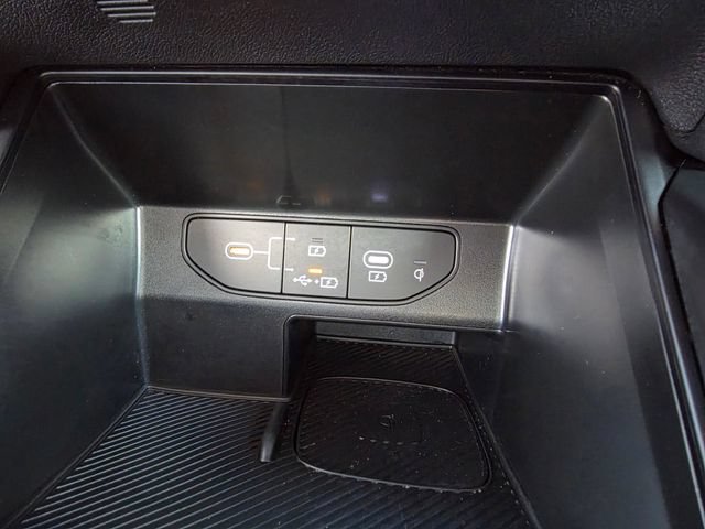 Used 2025 Kia Sorento S AWD/4WD image 25
