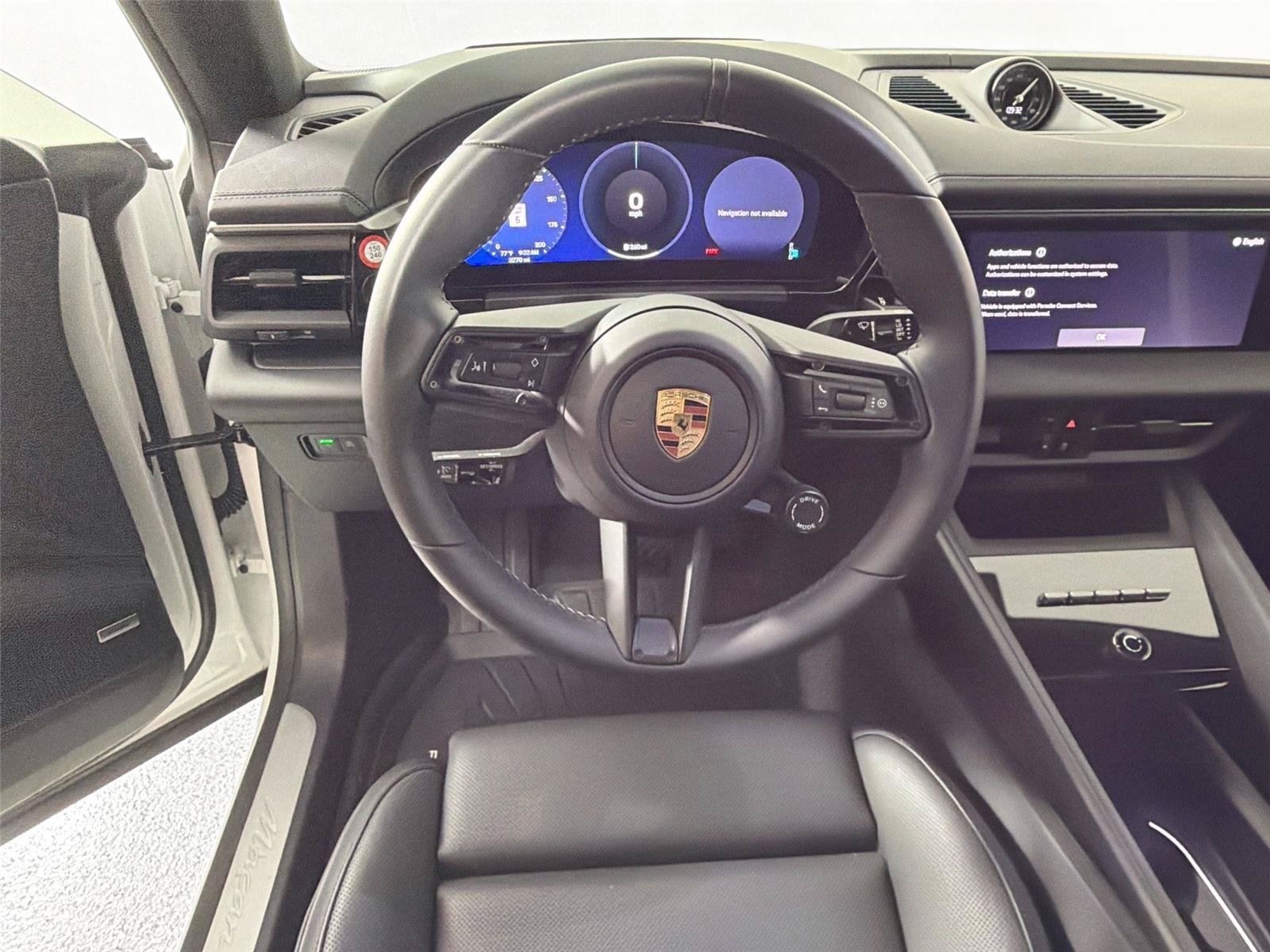 Certified 2025 Porsche Macan Electric RWD image 18