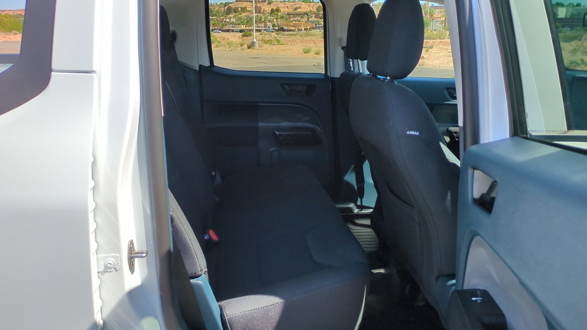 Used 2025 Ford Maverick XL w/ Equipment Group 101A image 28