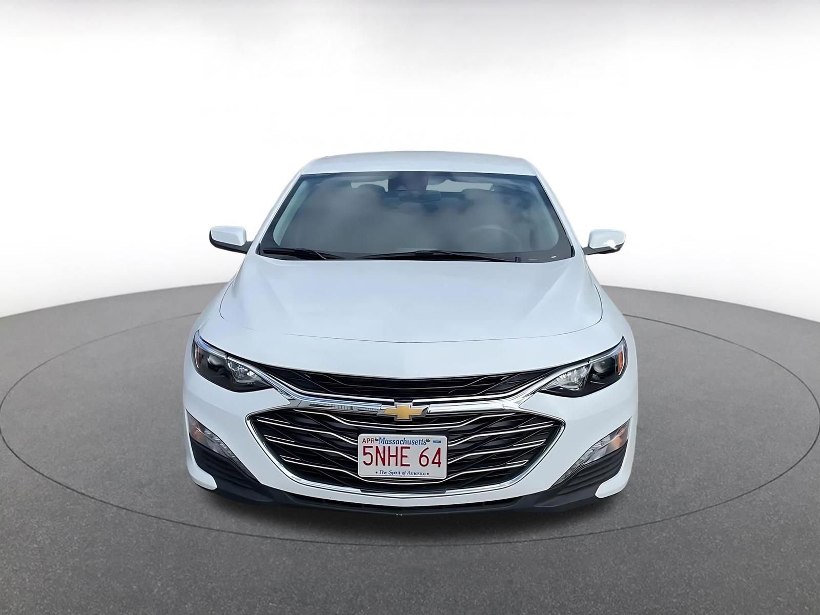 Used 2024 Chevrolet Malibu LT FWD image 3