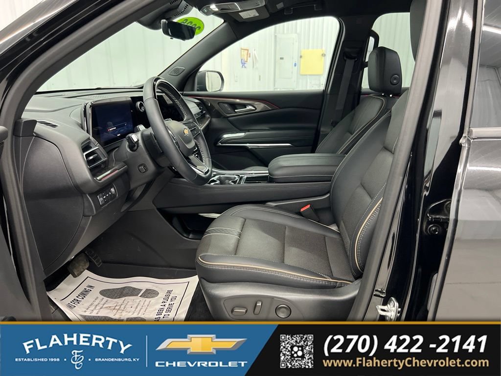Used 2026 Chevrolet Traverse High Country w/ LPO, Floor Liner Package AWD/4WD image 9