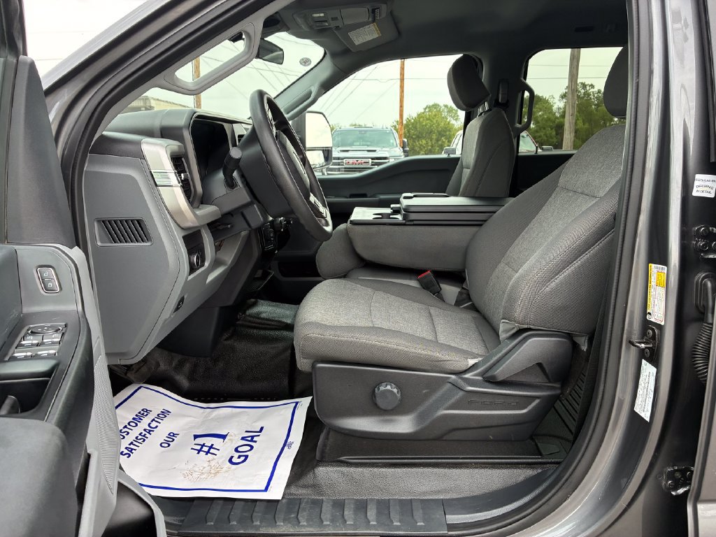 Used 2025 Ford F350 XL w/ 360-Degree Camera Package AWD/4WD image 16