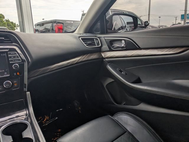 Used 2016 Nissan Maxima Platinum FWD image 14
