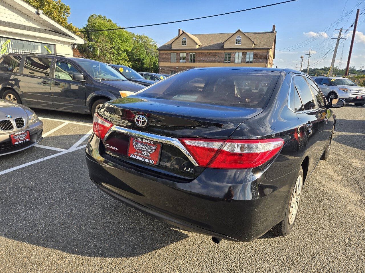 Used 2017 Toyota Camry LE FWD image 7