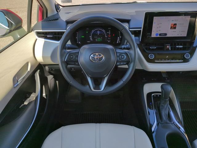 Used 2024 Toyota Corolla XLE image 15
