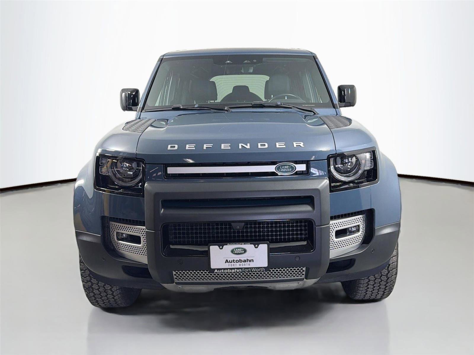 Certified 2021 Land Rover Defender 110 SE image 2