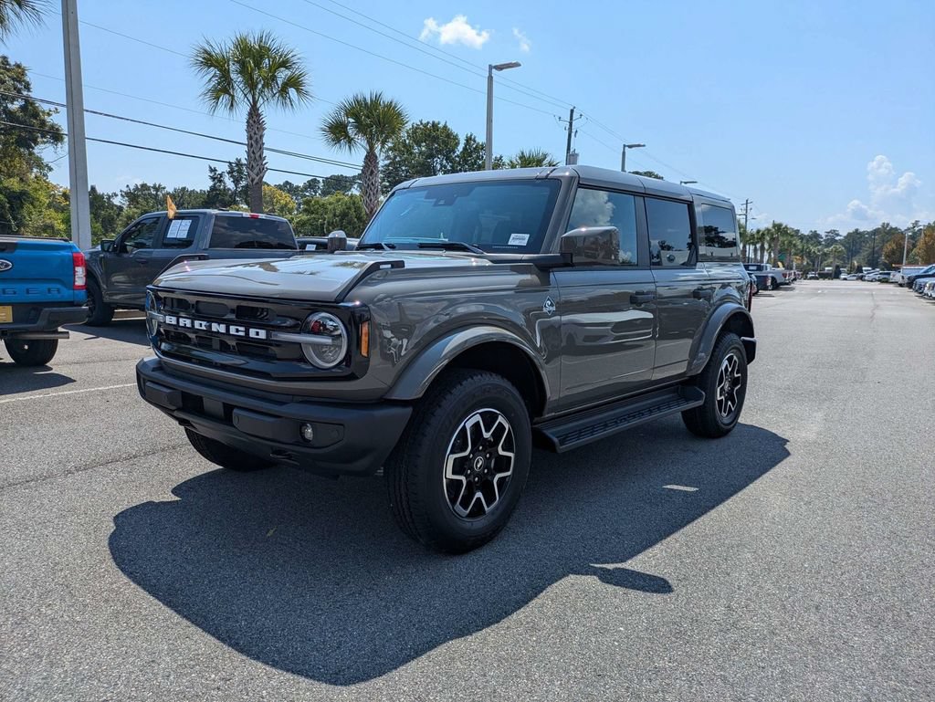 New 2026 Ford Bronco Outer Banks AWD/4WD image 8