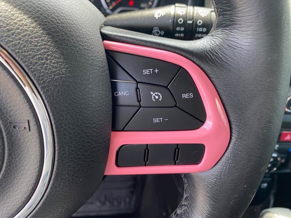 Used 2017 Jeep Renegade Latitude w/ Popular Equipment Group AWD/4WD image 17