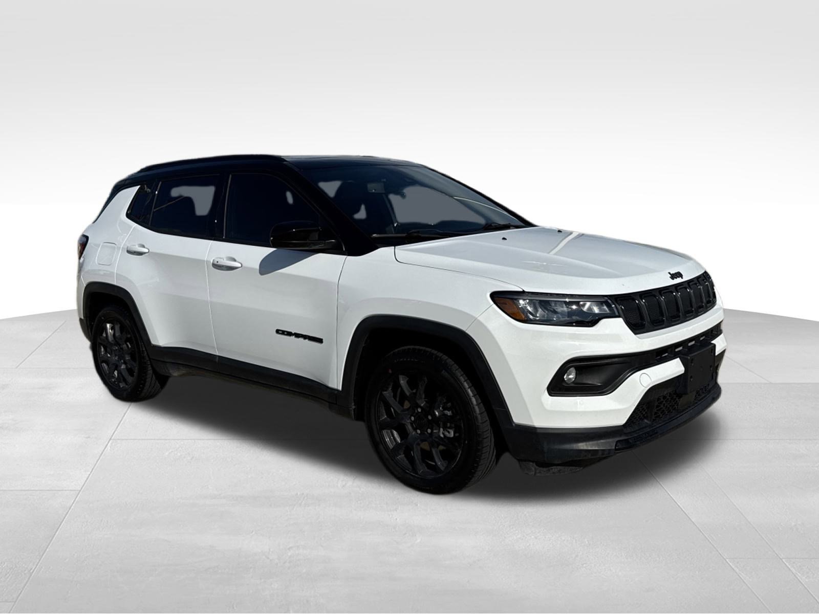 Used 2022 Jeep Compass Altitude w/ Sun and Sound Group