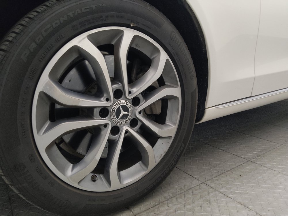 Used 2016 Mercedes-Benz C 300 4MATIC Sedan image 31