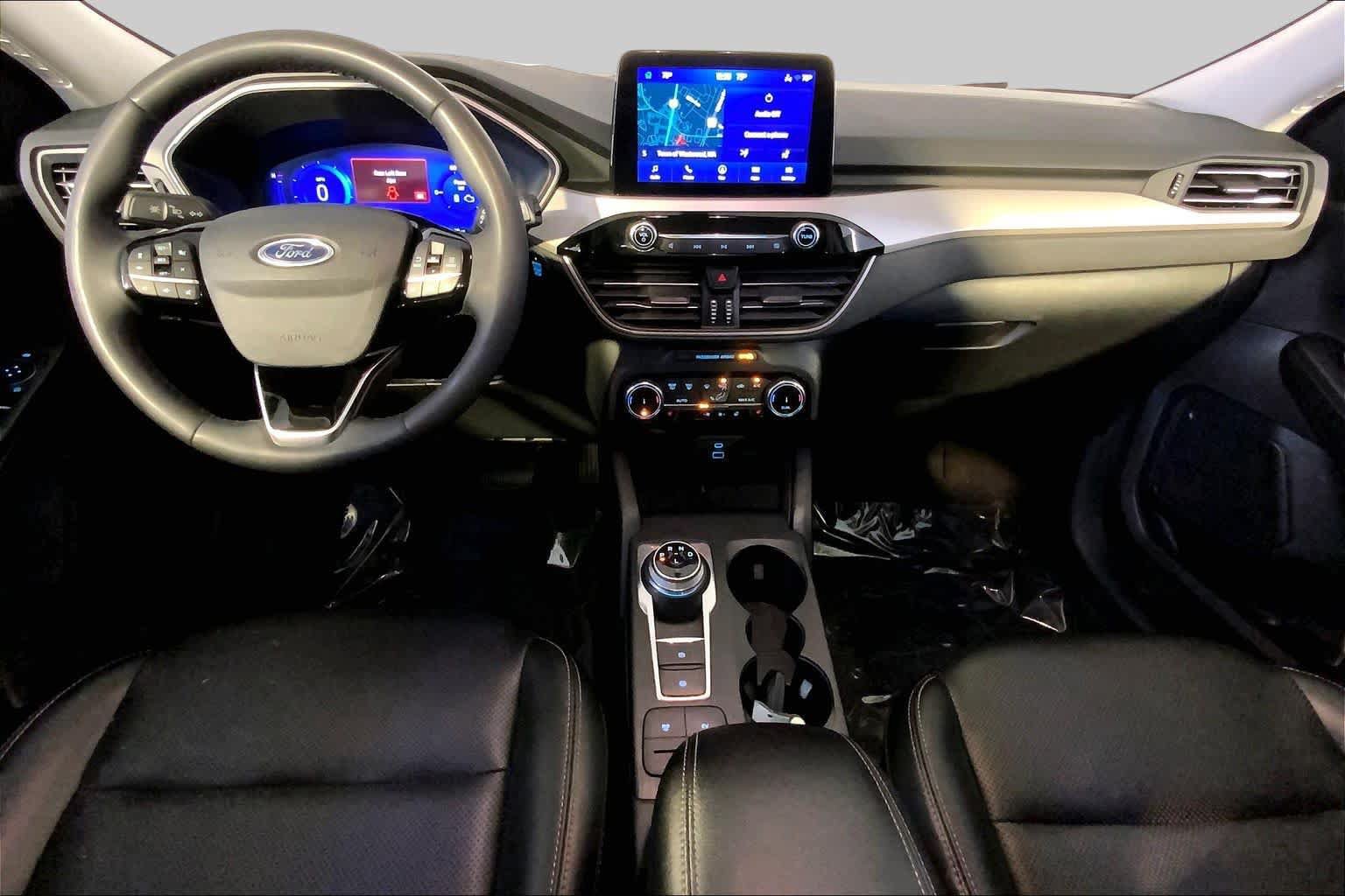 Used 2022 Ford Escape SEL w/ Technology Package FWD image 16
