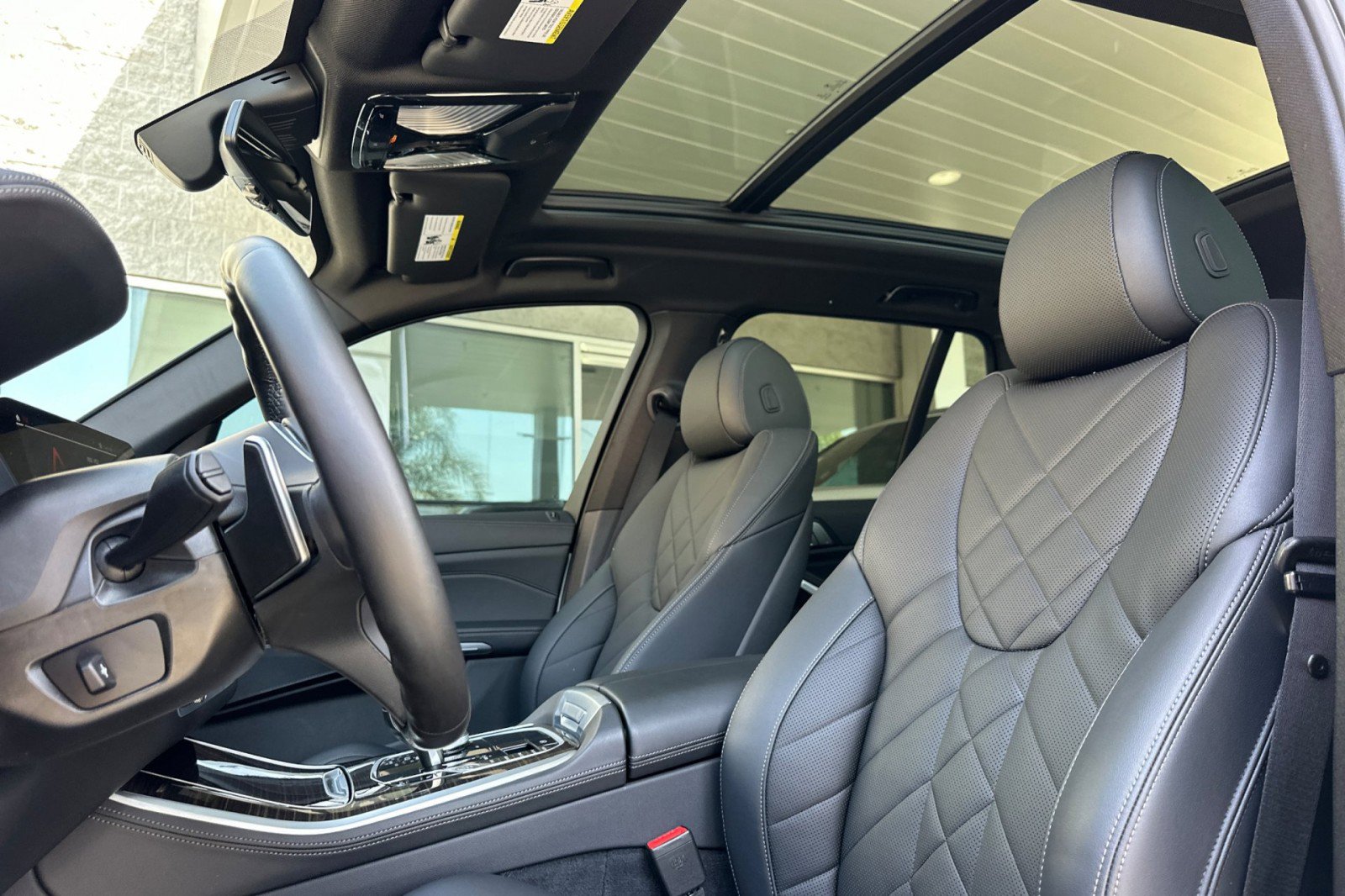 Used 2023 BMW X5 sDrive40i w/ M Sport Package RWD image 5