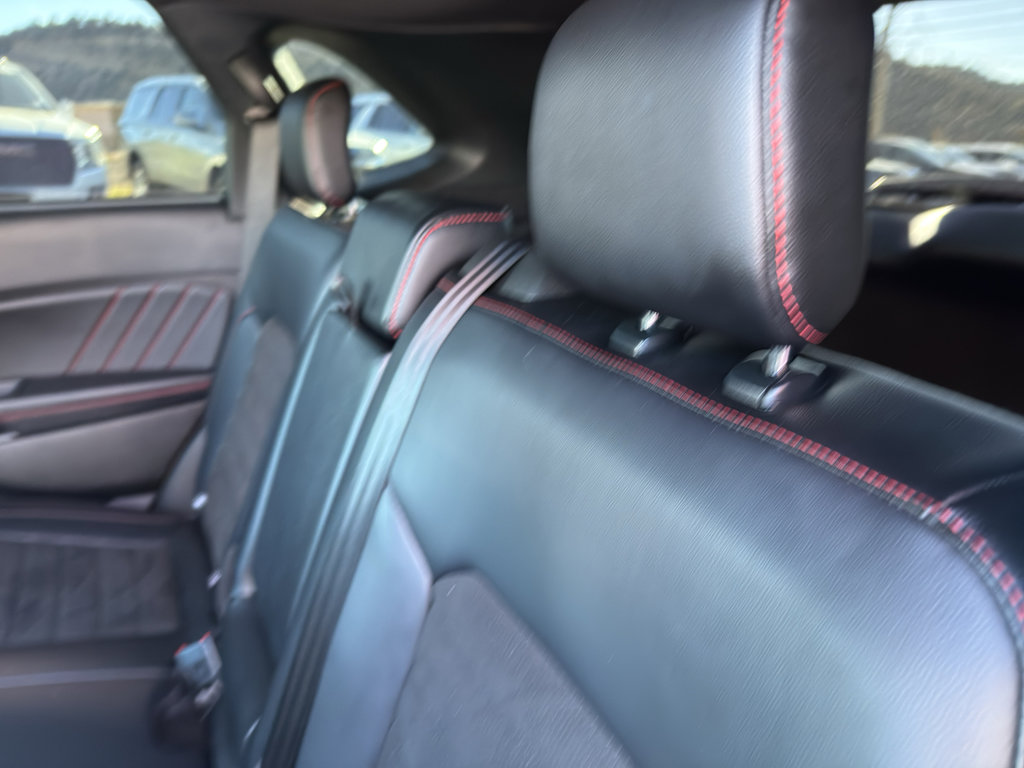Used 2024 Ford Edge ST-Line w/ Class II Trailer Tow Package image 7