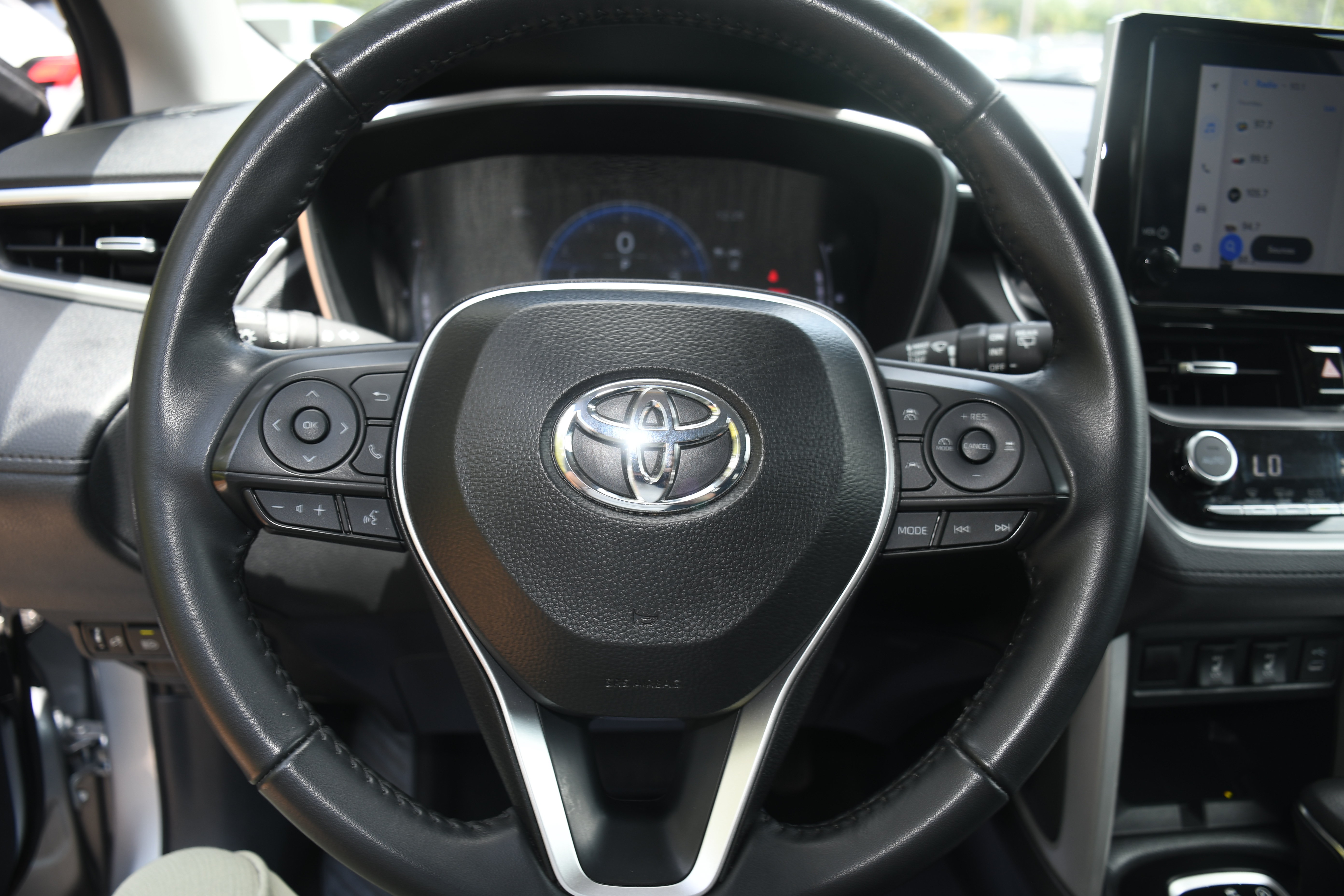 Certified 2025 Toyota Corolla Cross XLE AWD/4WD image 12