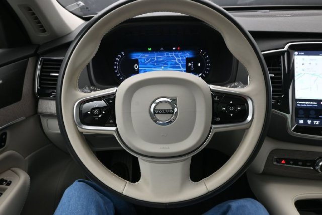 Used 2024 Volvo XC90 B6 Plus w/ Protection Package Premier AWD/4WD image 23