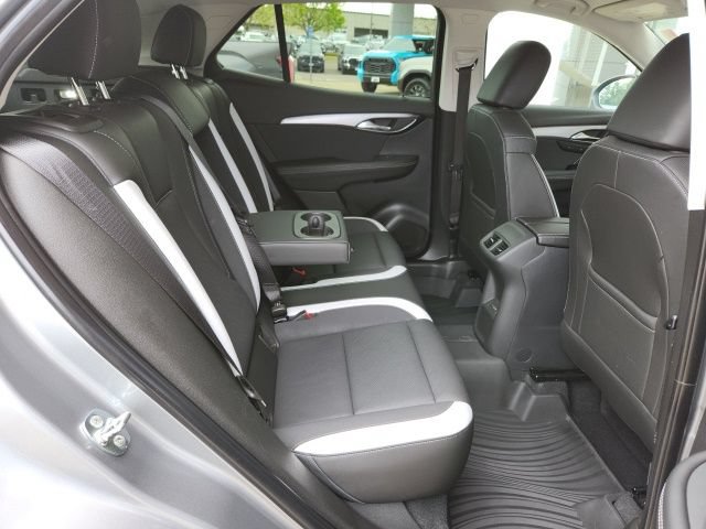 Used 2024 Buick Envision Sport Touring AWD/4WD image 22