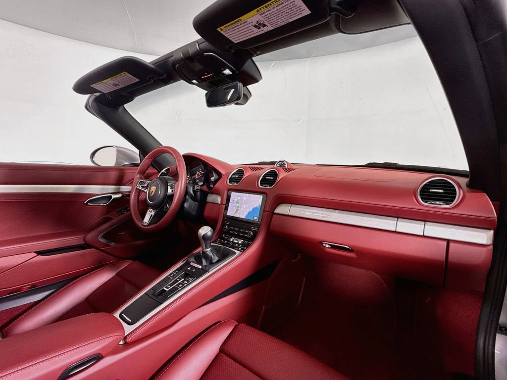Certified 2022 Porsche 718 Boxster RWD image 17