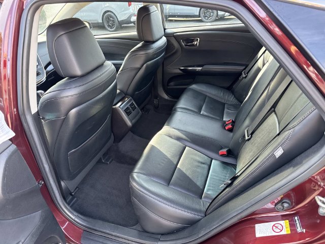 Used 2016 Toyota Avalon XLE Premium FWD image 17