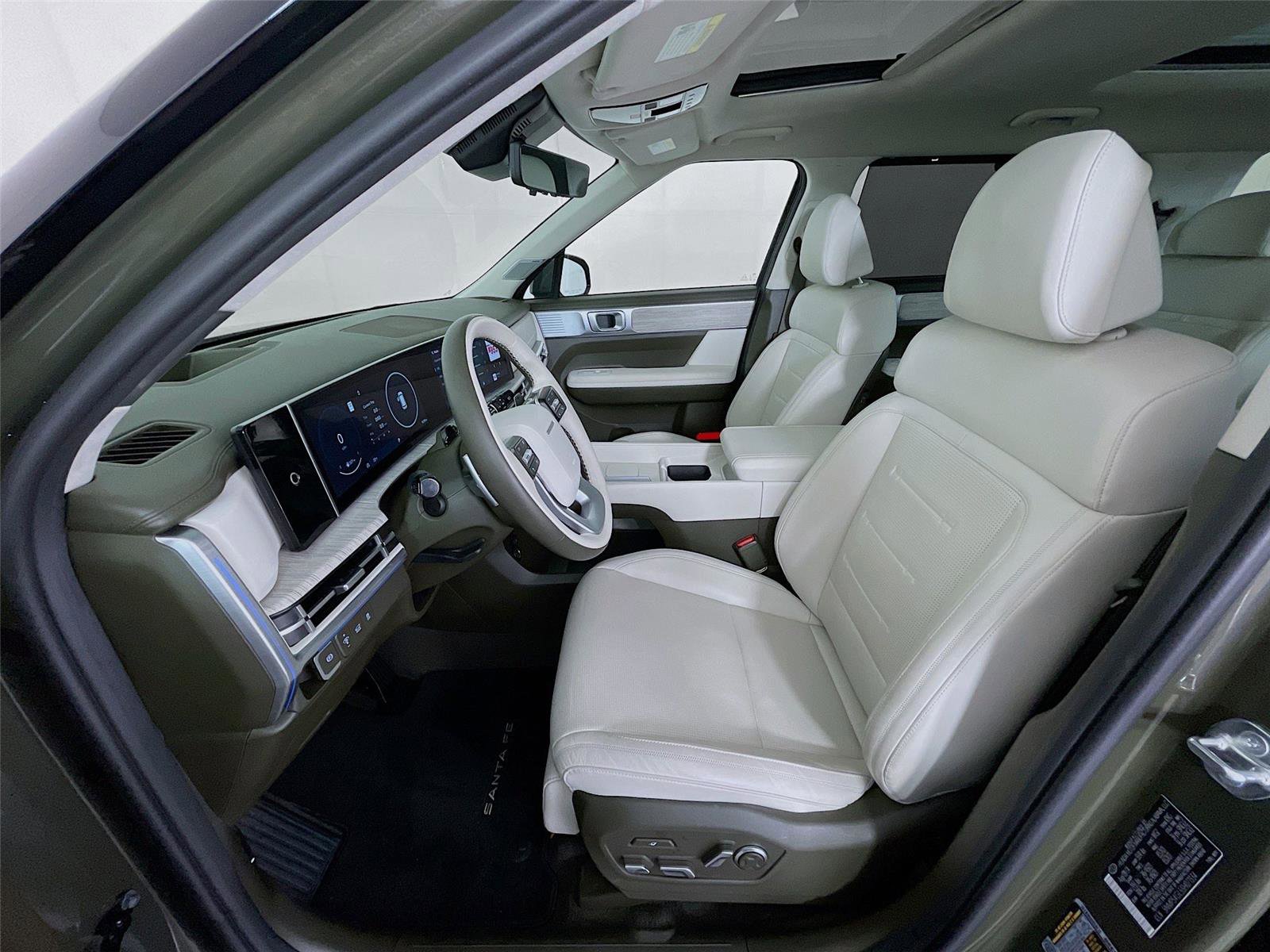 Used 2025 Hyundai Santa Fe Calligraphy image 26