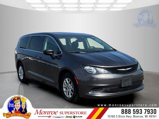 Certified 2023 Chrysler Voyager LX FWD image 1