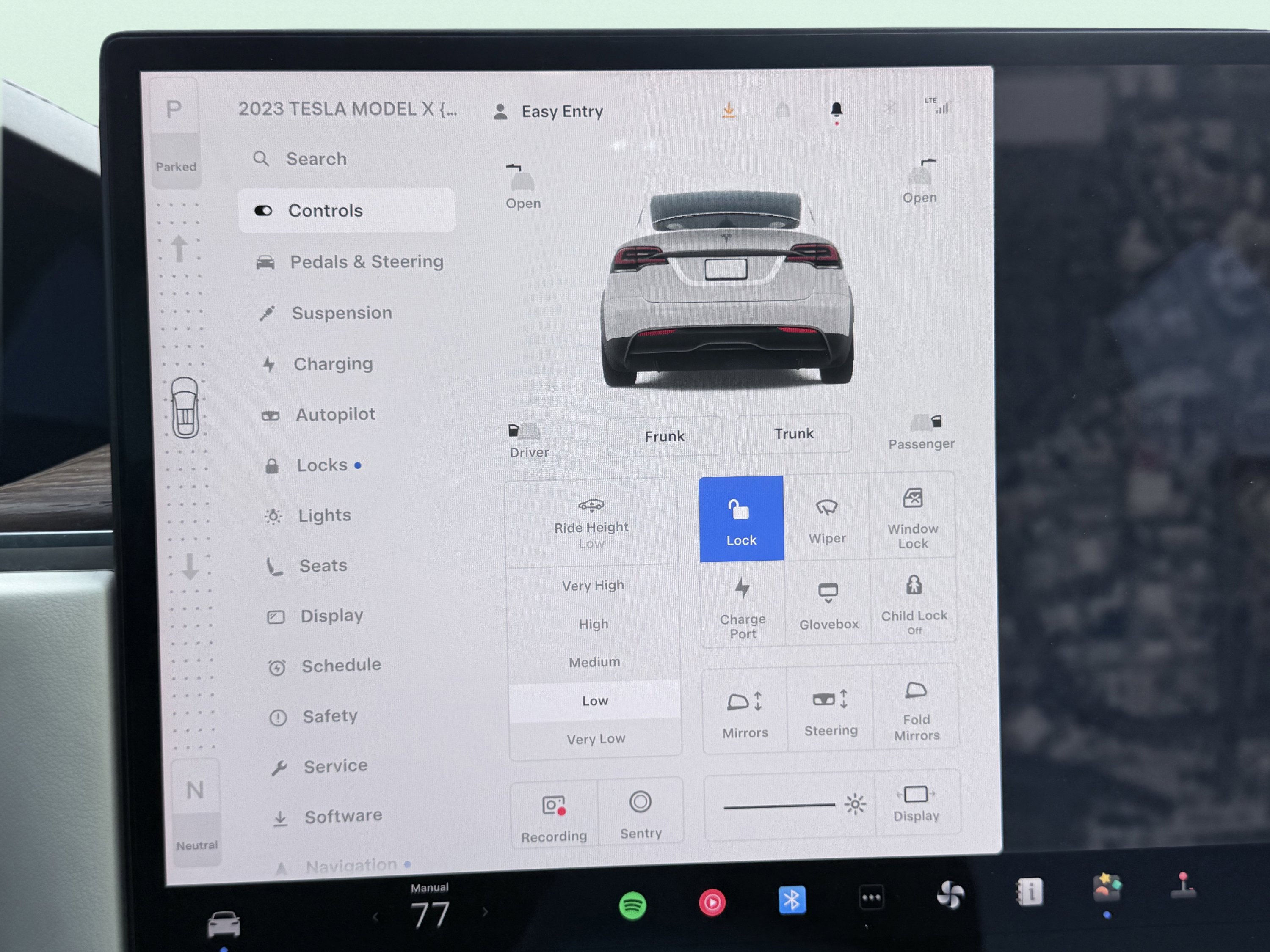 Used 2023 Tesla Model X image 70