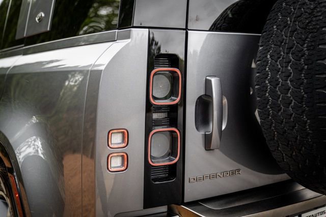 Used 2021 Land Rover Defender 110 X image 18