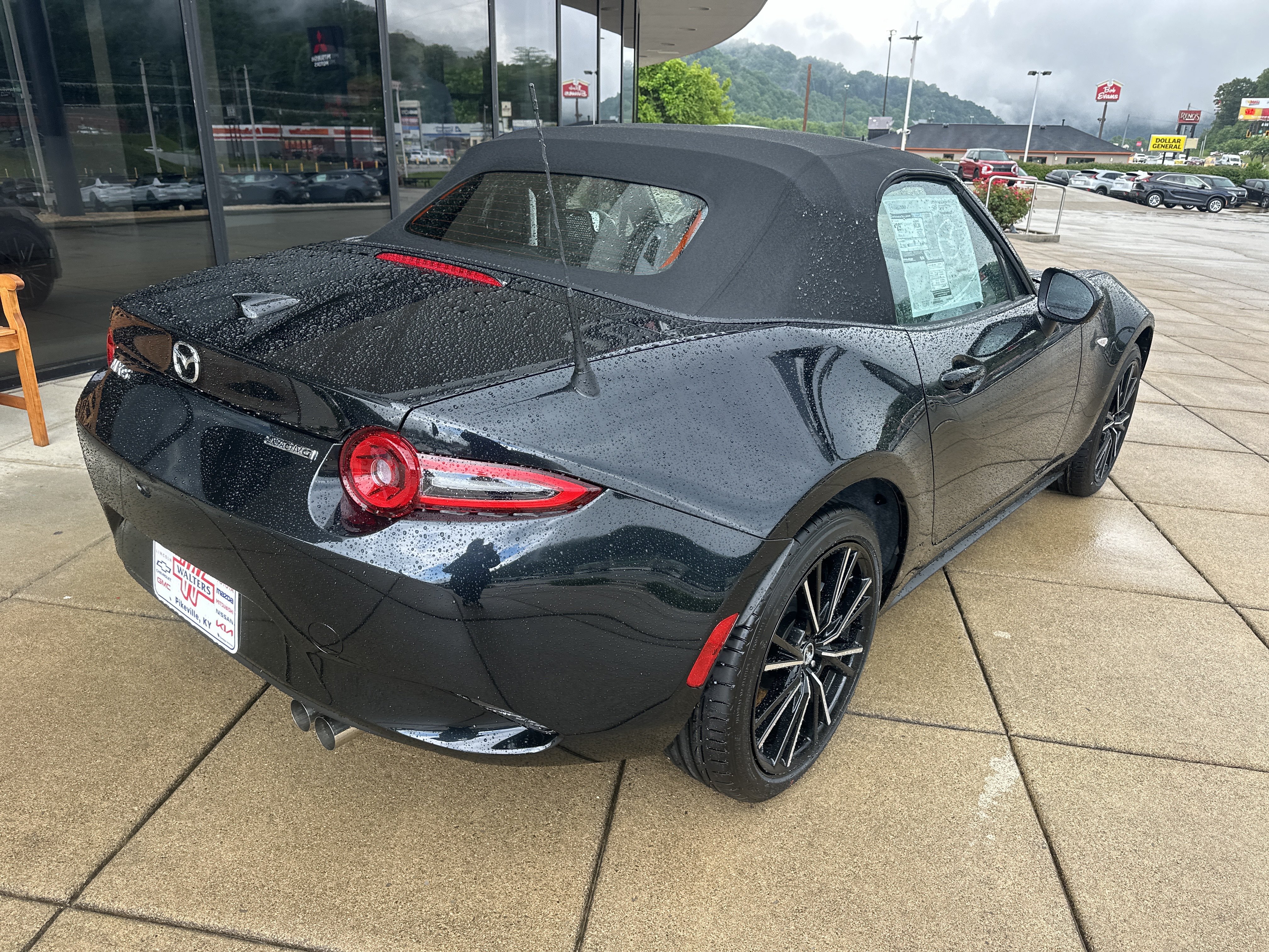New 2026 MAZDA MX-5 Miata Grand Touring RWD image 2