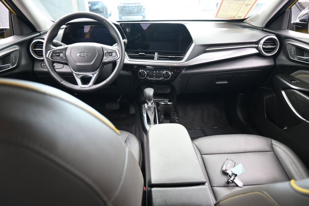 Used 2024 Chevrolet Trax ACTIV FWD image 35