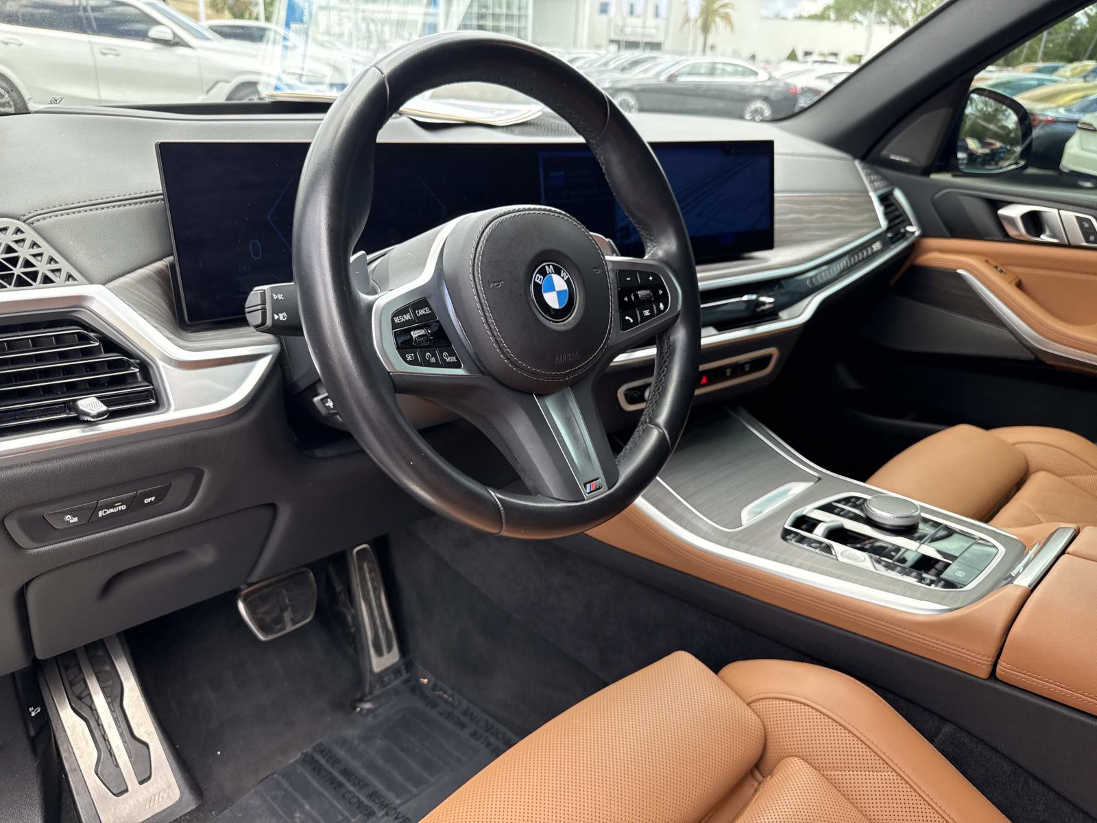 Used 2024 BMW X5 xDrive40i w/ M Sport Package image 24