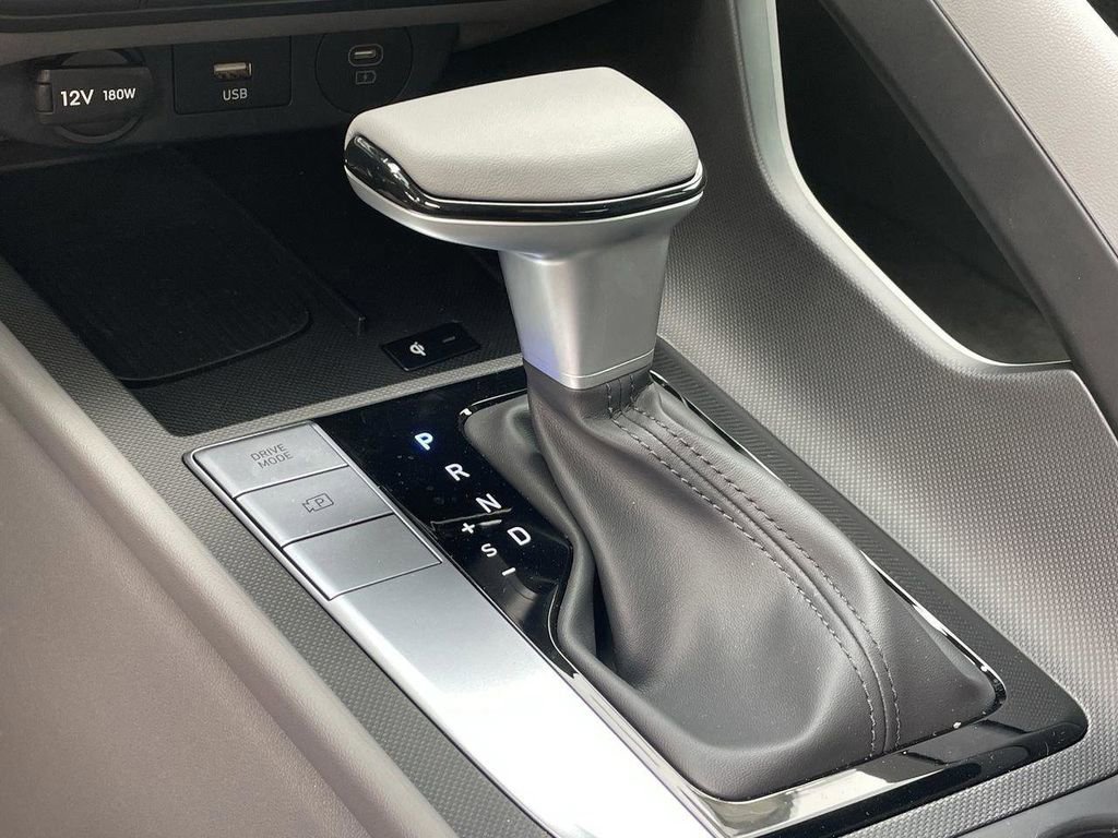 New 2026 Hyundai Elantra Sport FWD image 26