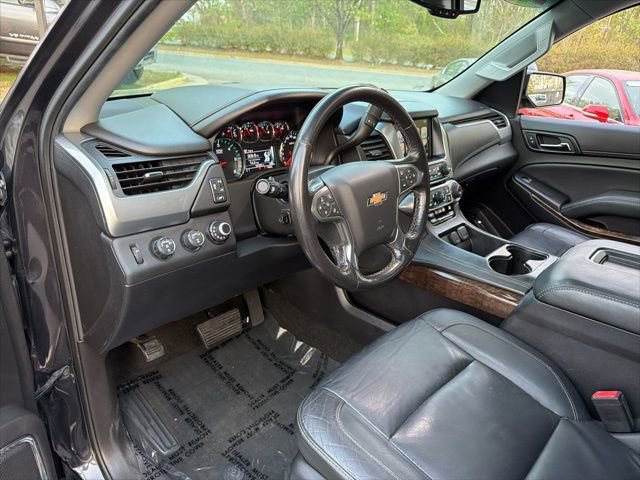 Used 2018 Chevrolet Suburban LT w/ LT Signature Package AWD/4WD image 15