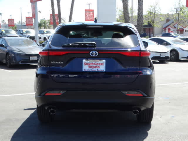 Certified 2023 Toyota Venza LE AWD/4WD image 13