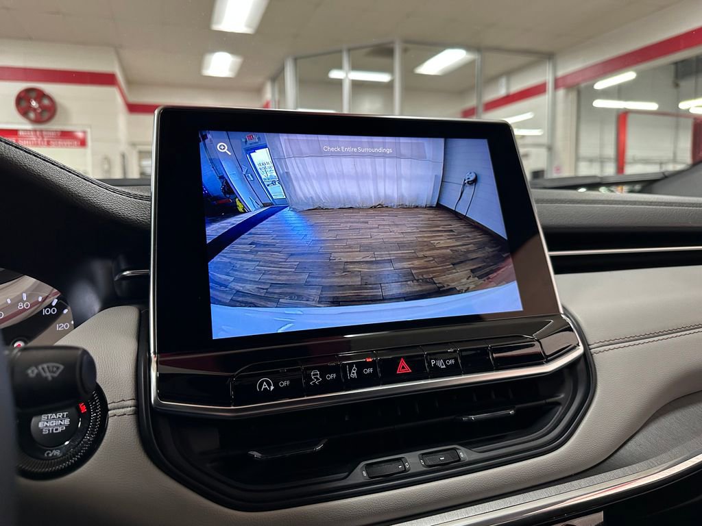 Certified 2024 Jeep Compass Limited AWD/4WD image 27