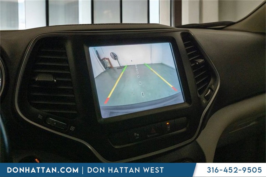 Used 2021 Jeep Cherokee Latitude Lux w/ Comfort/Convenience Group image 22