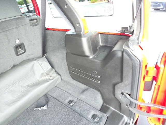 Used 2024 Jeep Wrangler Sport S image 46