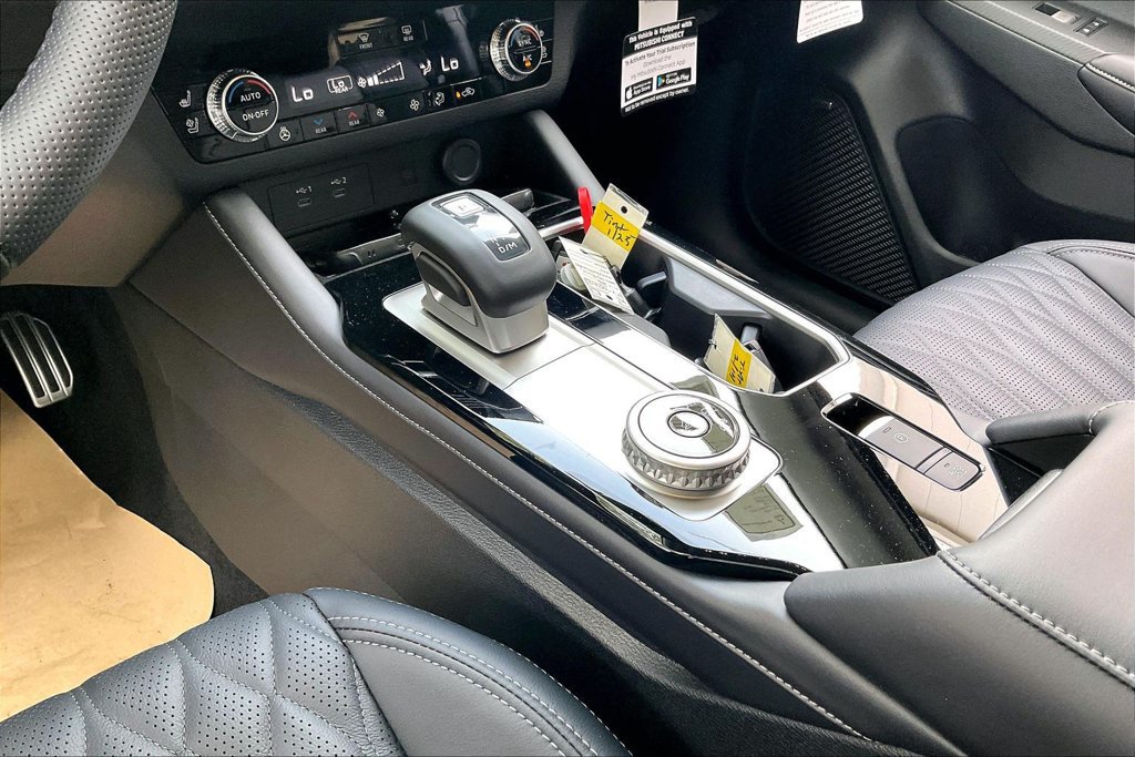 New 2026 Mitsubishi Outlander SEL FWD image 8