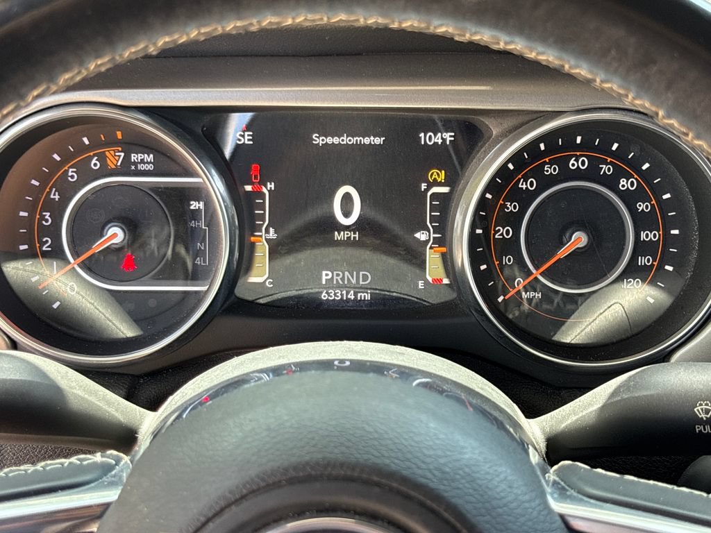 Used 2020 Jeep Gladiator Overland w/ Safety Group AWD/4WD image 16