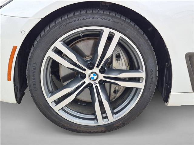 Used 2018 BMW 750i xDrive AWD/4WD image 25