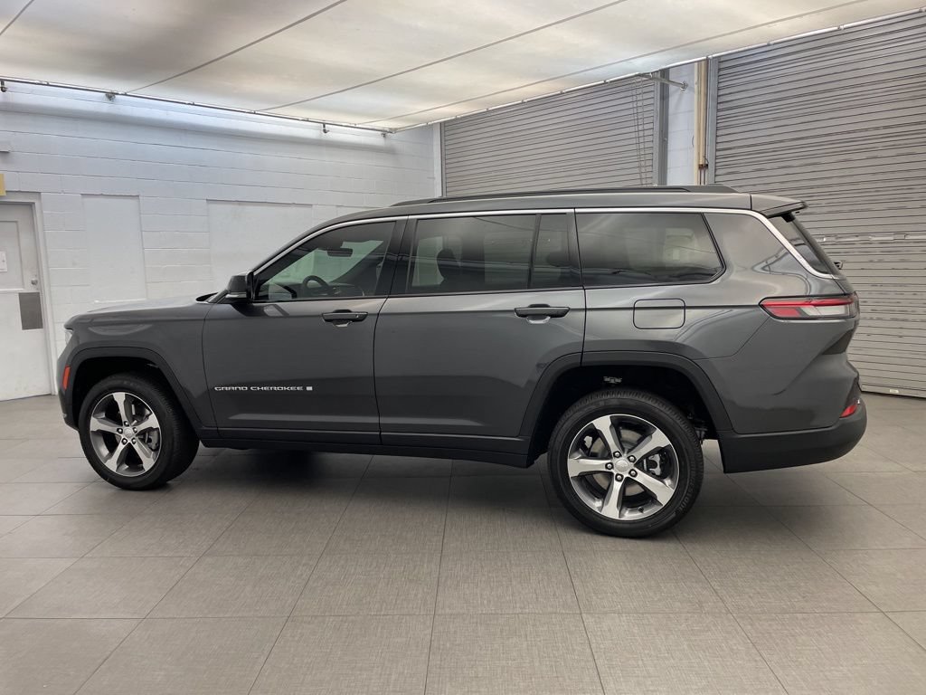 New 2025 Jeep Grand Cherokee L Limited RWD image 5