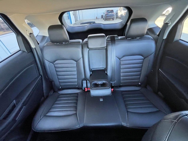 Used 2024 Ford Edge SEL w/ Convenience Package image 24