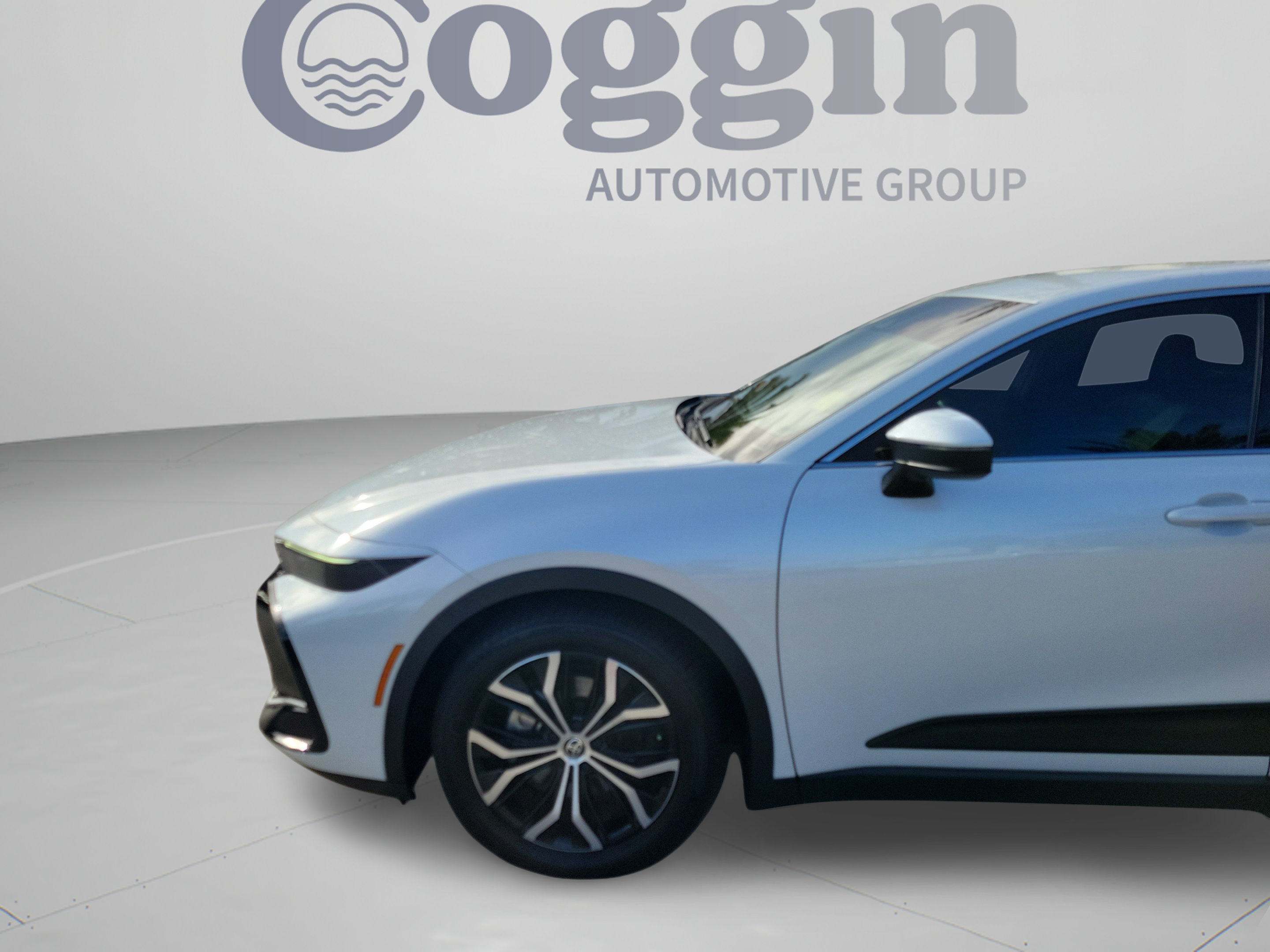 Certified 2025 Toyota Crown AWD/4WD image 33