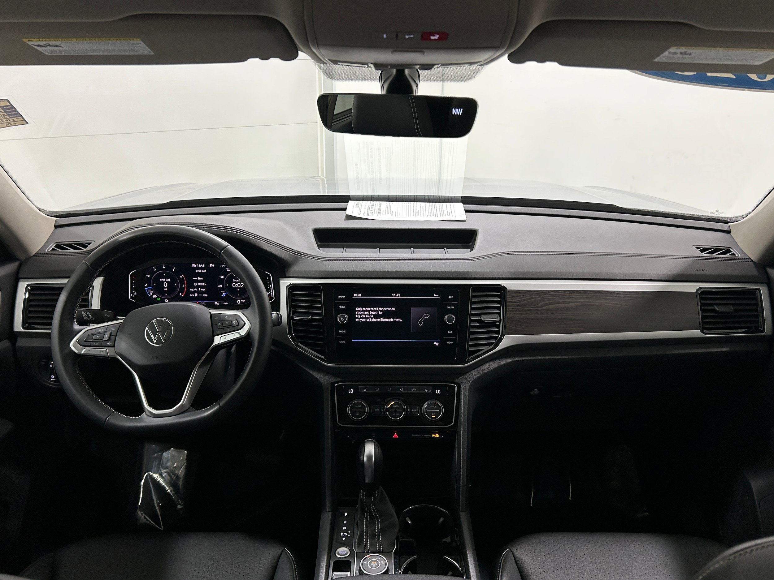 Used 2023 Volkswagen Atlas SE AWD/4WD image 14